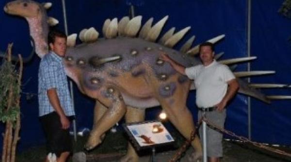 expozitie de dinozauri robotizati in bucuresti