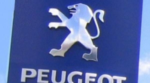 peugeot reduce productia si inchide o fabrica din franta