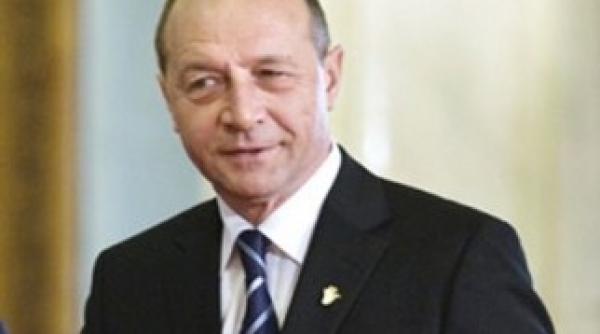 basescu sunt in favoarea camerelor video in sectiile de votare