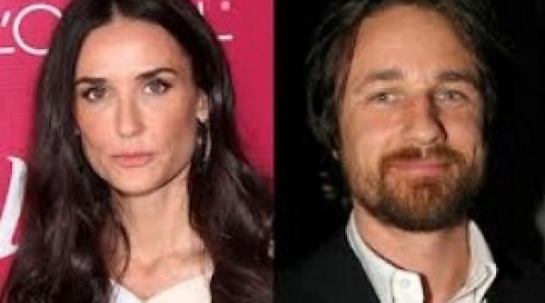 demi moore isi reface viata vezi cine este noul sau iubit