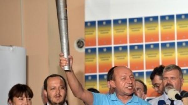 miniciunile lui basescu in ziua referendumului