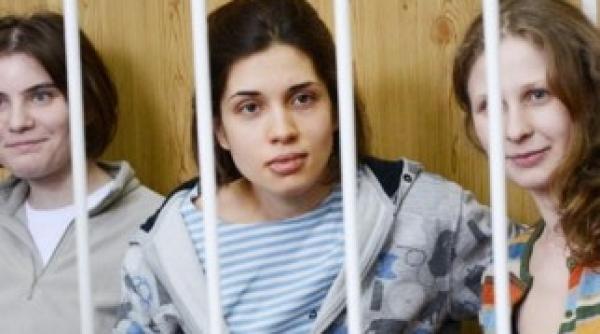 putin cere indulgenta pentru pussy riot