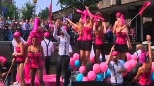 parada gay pride de la amsterdam aduce noutati