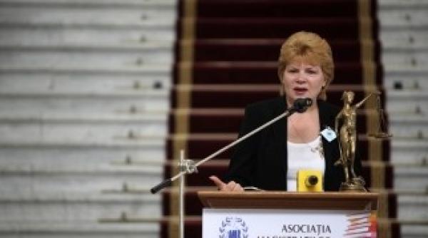 csm nu o lasa pe pivniceru sa fie ministru