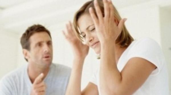 ce alegi facebook sau o relatie normala cu partenerul de viata