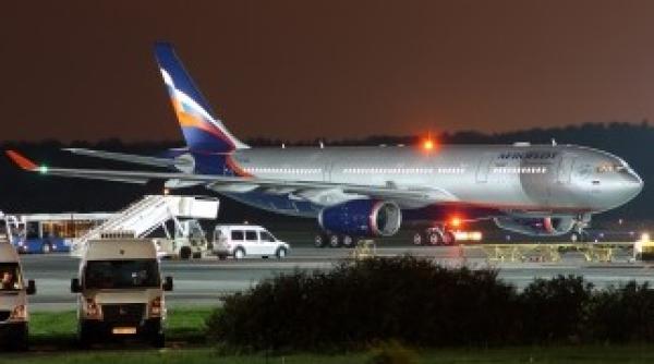 un avion a aterizat de urgenta in islanda din cauza unei amenintari cu bomba