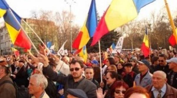 sondaj peste 87 dintre romanii vor unirea cu moldova