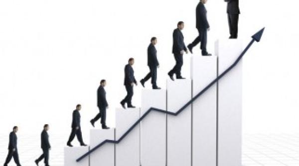 ponta vrea sefi profesionisti la companiile de stat