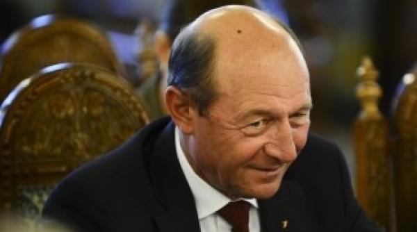 unde isi petrece basescu ultimul weekend inainte de revenirea la cotroceni