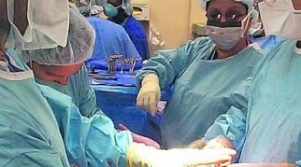 un rinichi pregatit pentru transplant a fost aruncat la gunoi