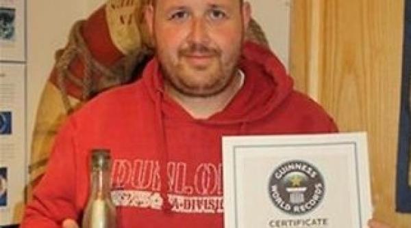 a fost gasita o sticla ce a plutit 98 de ani vezi ce contine