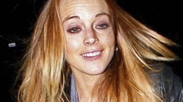 lady gaga spune ca lindsay lohan i a furat cerceii