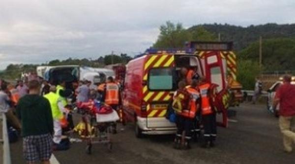 cel putin 40 de romani raniti in urma unui accident in franta