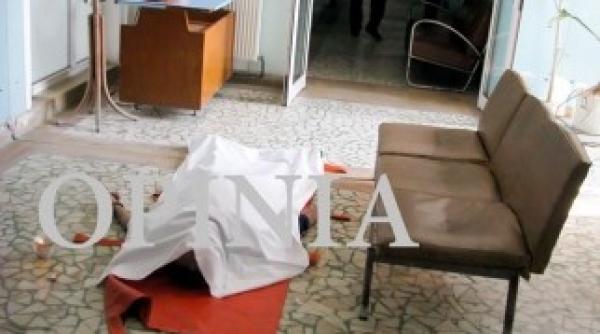 a murit pe holul spitalului