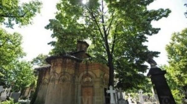 seara muzicala in cimitirul bellu