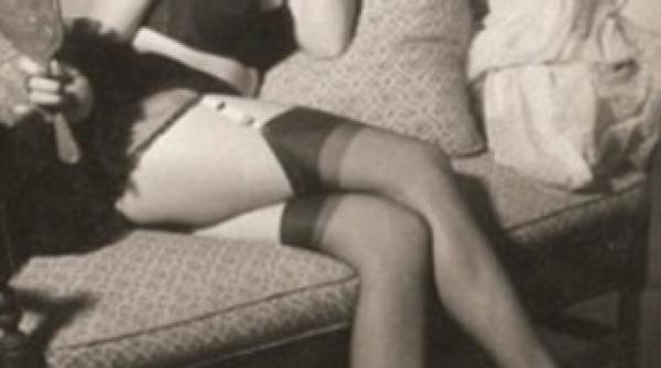 chiar si modelele anilor 50 au apelat la tratamentul aerografului