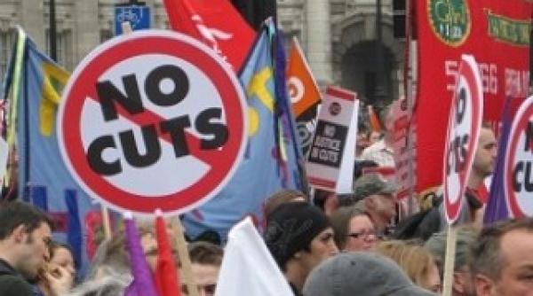 englezii nemultumiti de masurile de austeritate protesteaza londra