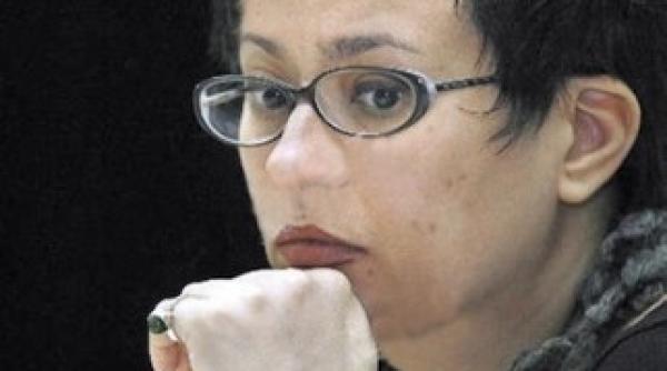 ruxandra balaci a primit insemnele de ofiter al ordinului artelor si literelor