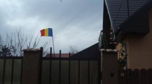 unde gasim steaguri tricolore si cat ne costa