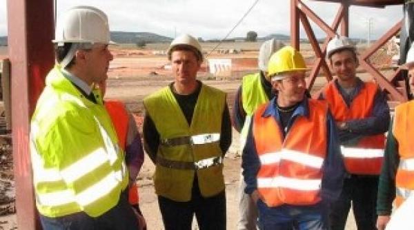 muncitorii romani ademeniti cu 1800 de euro salariu in franta