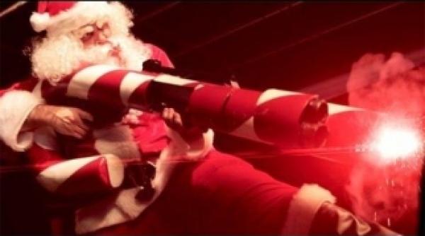 mos craciun este invincibil indiferent de adversar video