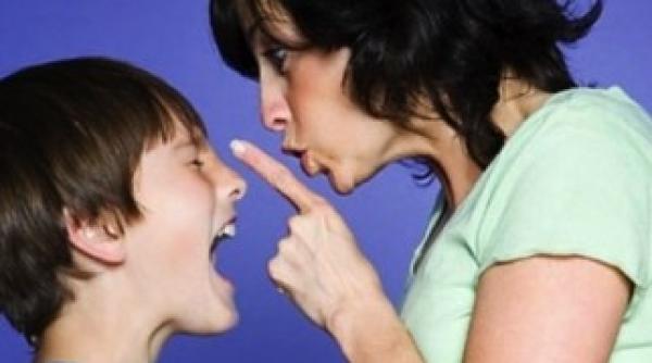 parinti de succes exprimarea nemultumirii in mod pozitiv fara furie in fata celui mic 1