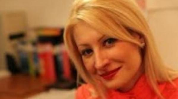 mesaje pentru andreea chirvasiu prietena draga acum o luna iti cantam blessed