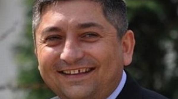 finul lui boc alin tise nu mai vrea salariu de parlamentar