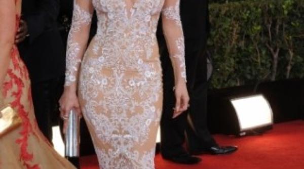 cum a atras jennifer lopez toate privirile la globurile de aur