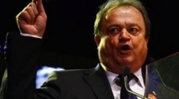 blaga ii reproseaza lui ponta ca face pe fecioara neprihanita