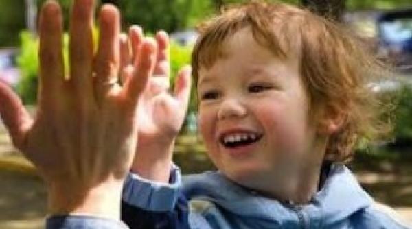 parinti de succes lauda si critica eficienta si daune i