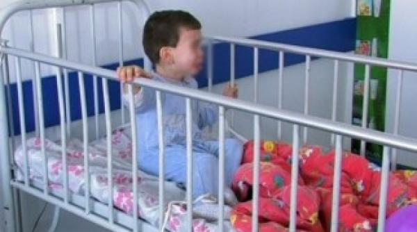 the sun copiii legati de paturi amintesc de regimul ceausescu