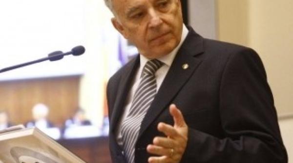 isarescu inflatia a fost direct afectata de anul electoral si criza politica