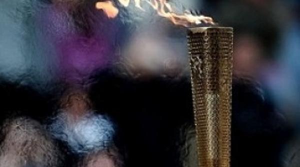 torta olimpica a festivalului olimpic al tineretului european adusa la guvern