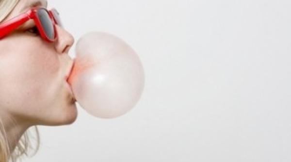 cum influenteaza guma de mestecat activitatea cerebrala