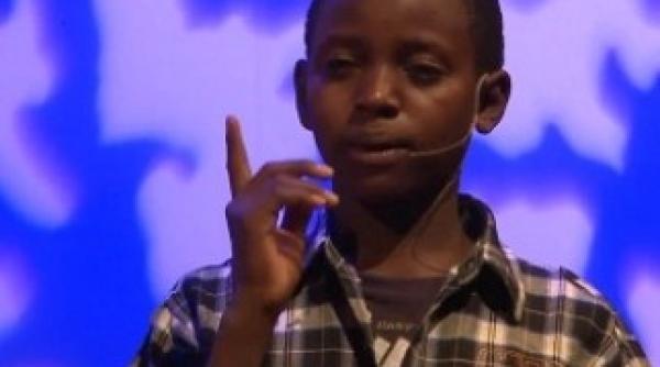 cum a reusit un copil genial sa sperie leii