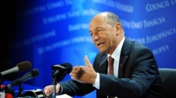 basescu se desparte de corlatean sa renunte la astfel de afirmatii