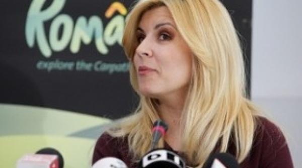 udrea daca basescu vrea sa conduca pdl o va face nu pot fi sefa lui