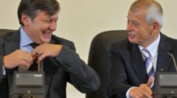 antonescu incepusem sa ma plictisesc singur vezi de ce