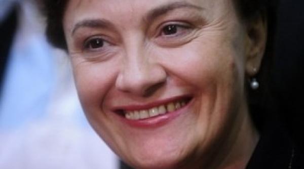 liliana minca sa tratam fiecare zi ca ziua femeii zgonea femeia de ridica femeia te coboara