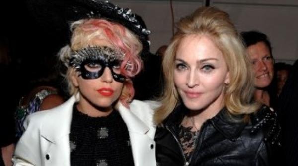 lupta premiilor glaad madonna acuzata ca a promovat sexul neprotejat