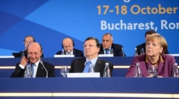 basescu merge la ppe ponta protesteaza coabitare dar nu prea