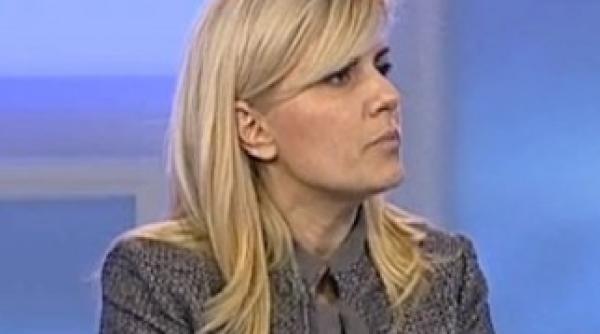 elena udrea a prezentat lista prezidentiabililor pdl