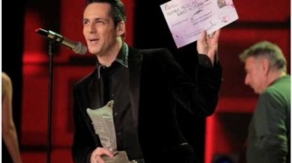 stefan banica artistul anului 2012 la premiile muzicale radio romania