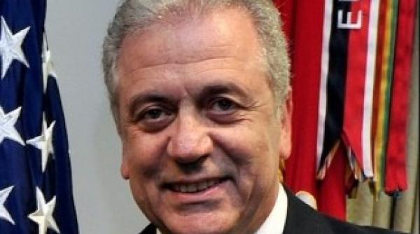 cine l a sunat pe ministrul grec de externe la bucuresti