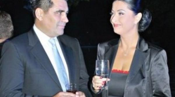 gabriela cristea in prag de divort si mai saraca cu un milion de euro