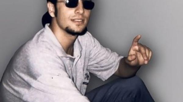 ce prezentator din romania a fost rocker in tinerete