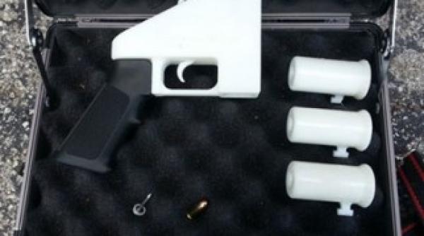 the liberator primul pistol printat testat cu succes in texas