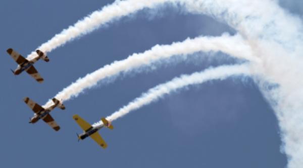 acrobatie aeriana de 10 mai vezi unde si la ce ora