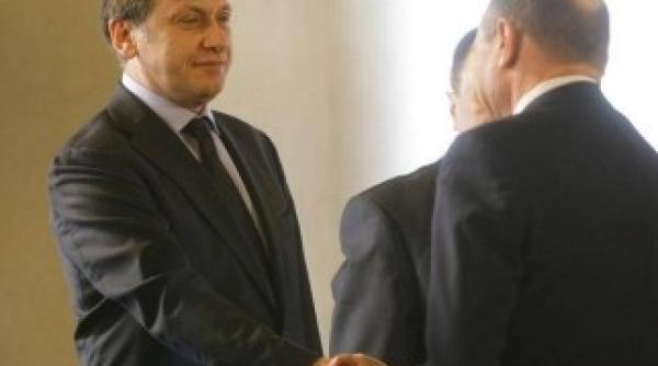 traian basescu atac la crin antonescu si la constitutie
